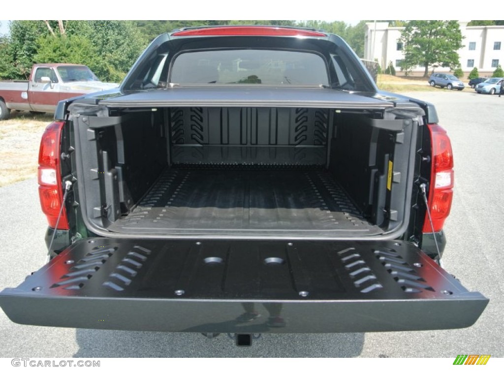 2013 Avalanche LT 4x4 Black Diamond Edition - Fairway Metallic / Ebony photo #16