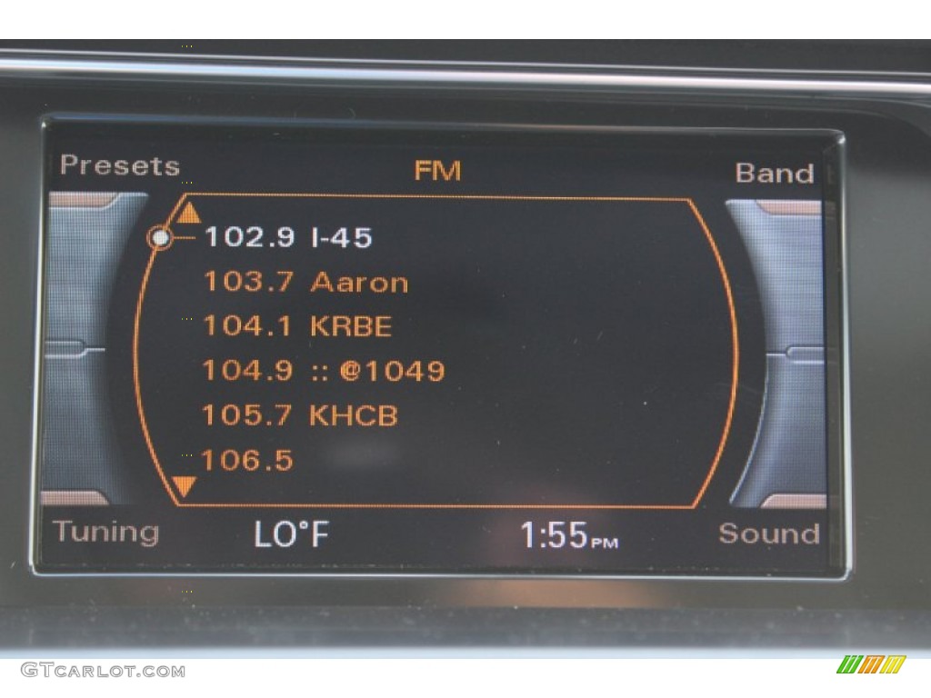 2014 Audi A4 2.0T quattro Sedan Audio System Photos