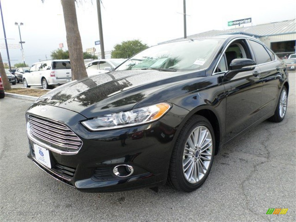 2014 Fusion SE EcoBoost - Tuxedo Black / Charcoal Black photo #1