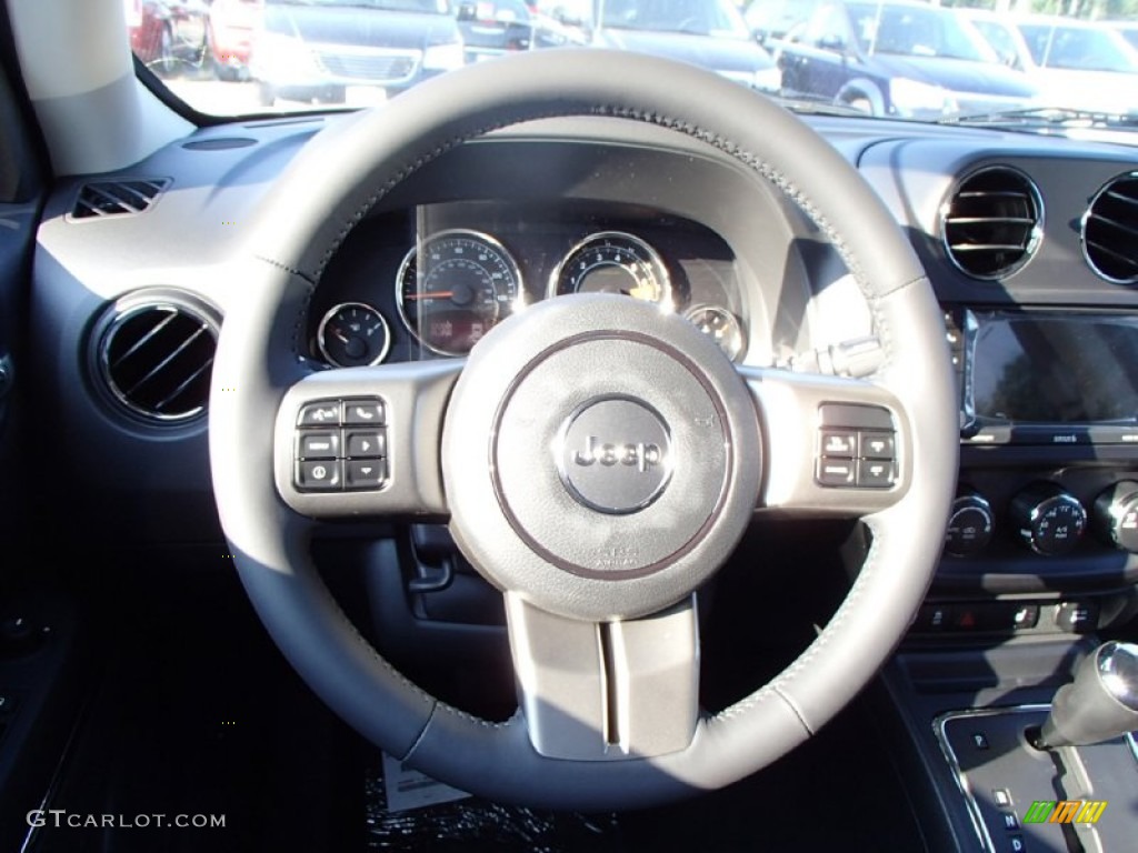 2014 Jeep Patriot Limited 4x4 Dark Slate Gray Steering Wheel Photo #85681940