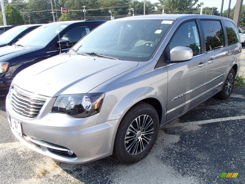 Billet Silver Metallic Chrysler Town & Country