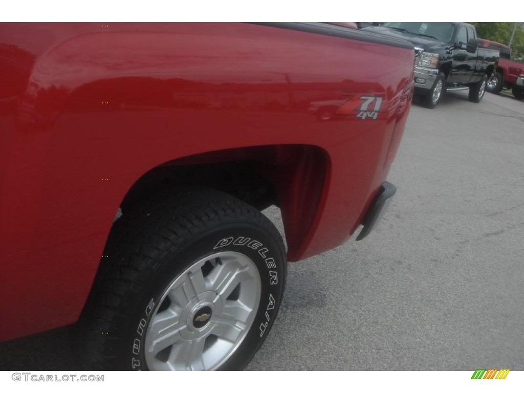 2010 Silverado 1500 LT Extended Cab 4x4 - Victory Red / Ebony photo #17