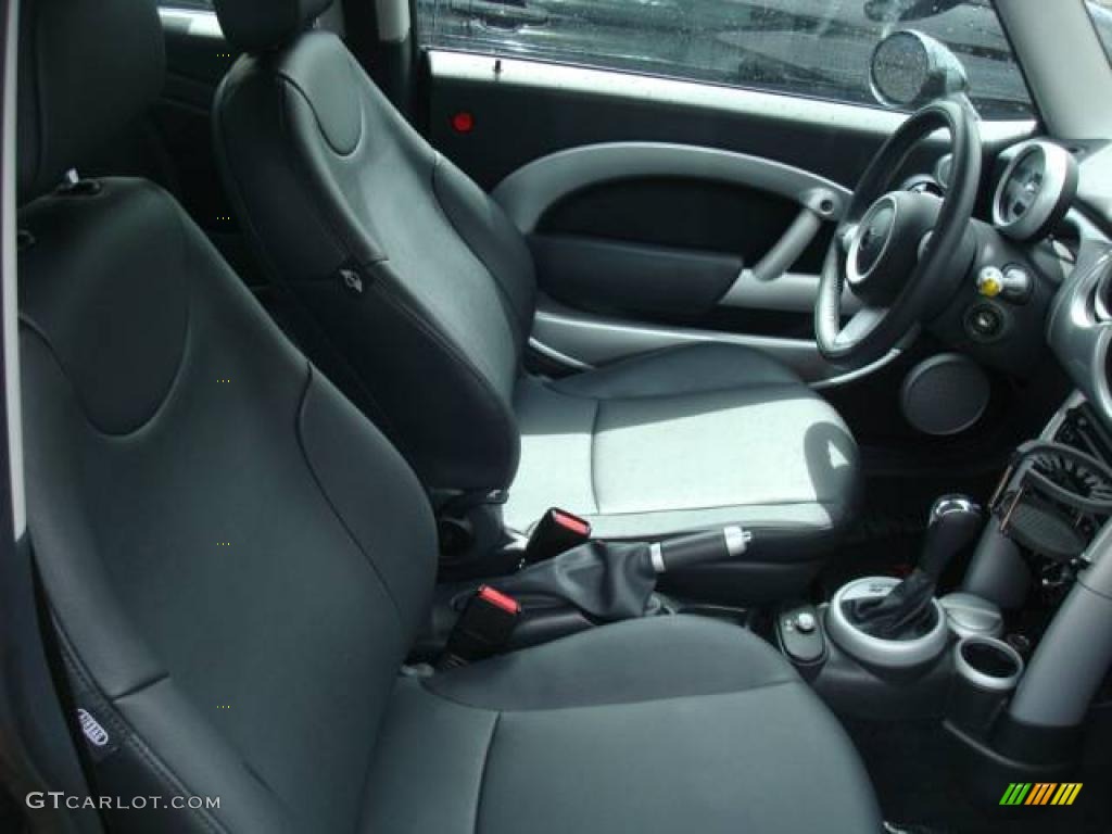 Black/Panther Black Interior 2006 Mini Cooper Hardtop Photo #8568562