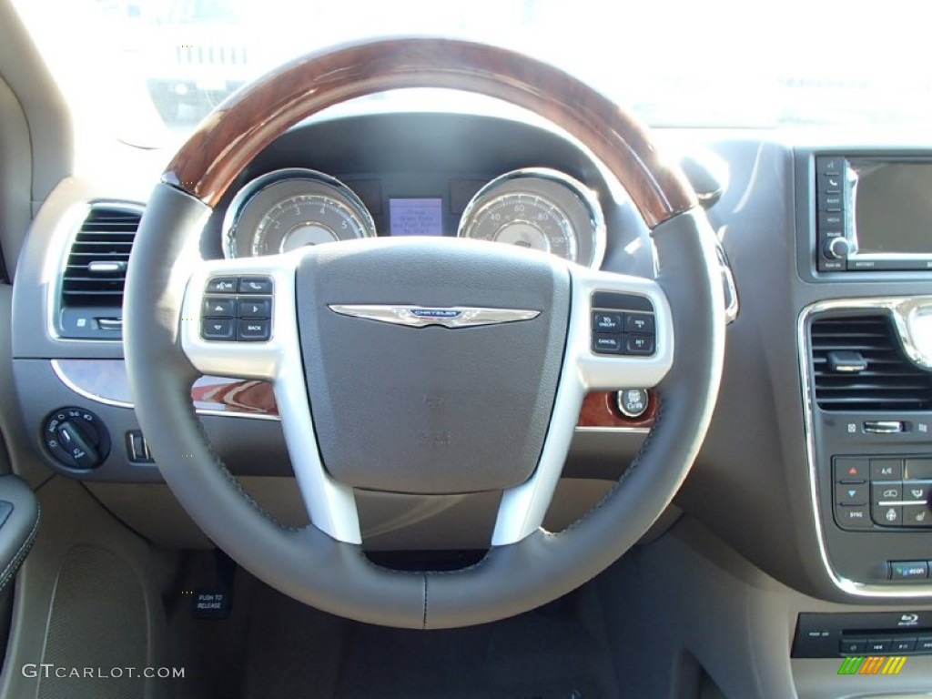 2014 Chrysler Town & Country Limited Dark Frost Beige/Medium Frost Beige Steering Wheel Photo #85685774