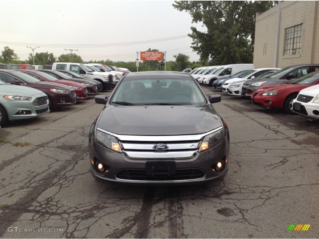 2010 Fusion SE V6 - Sterling Grey Metallic / Medium Light Stone photo #2