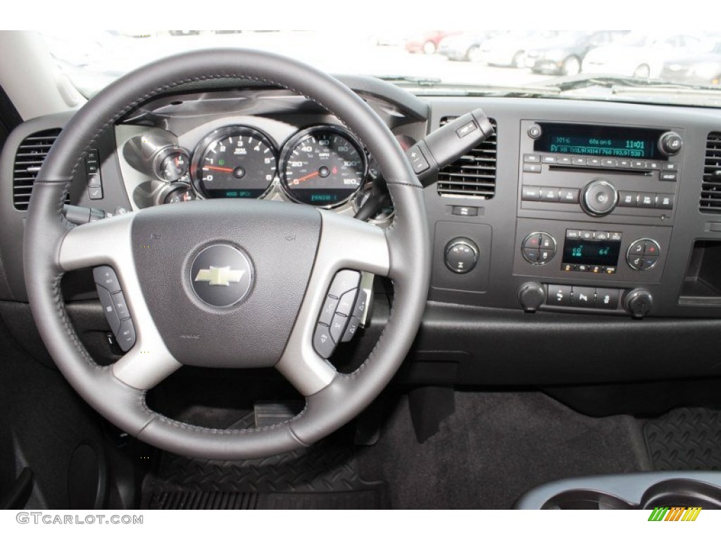 2014 Chevrolet Silverado 2500HD LT Crew Cab 4x4 Ebony Dashboard Photo #85693865