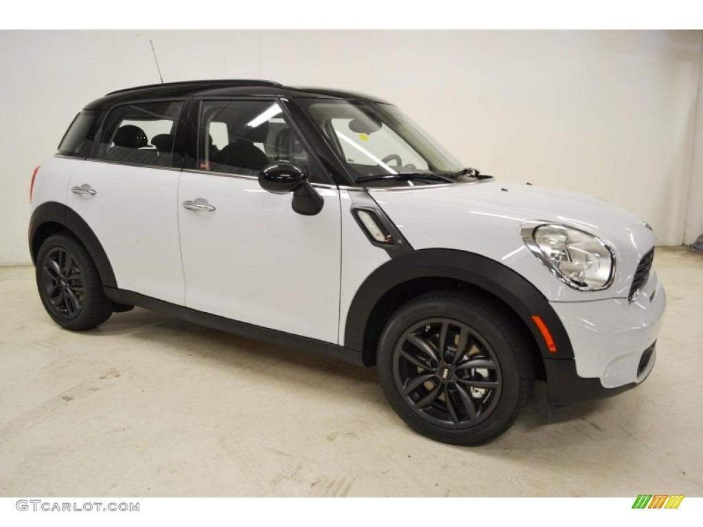 Light White 2014 Mini Cooper S Countryman Exterior Photo #85695182