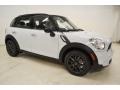 Light White 2014 Mini Cooper S Countryman Exterior