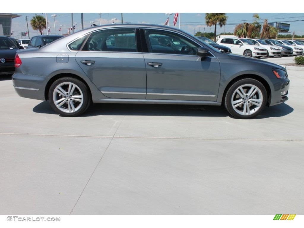 Platinum Gray Metallic 2014 Volkswagen Passat 1.8T SEL Premium Exterior Photo #85695200