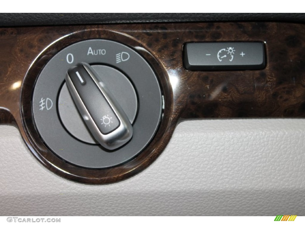 2014 Volkswagen Passat 1.8T SEL Premium Controls Photo #85695437
