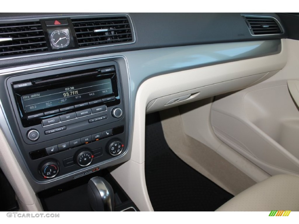 2014 Passat 2.5L Wolfsburg Edition - Candy White / Cornsilk Beige photo #15