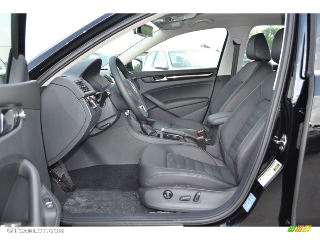Titan Black Interior 2014 Volkswagen Passat 1.8T SEL Premium Photo #85697582