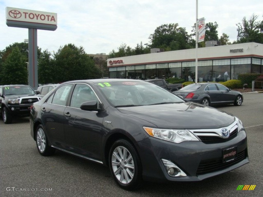 2013 Camry Hybrid XLE - Magnetic Gray Metallic / Light Gray photo #1