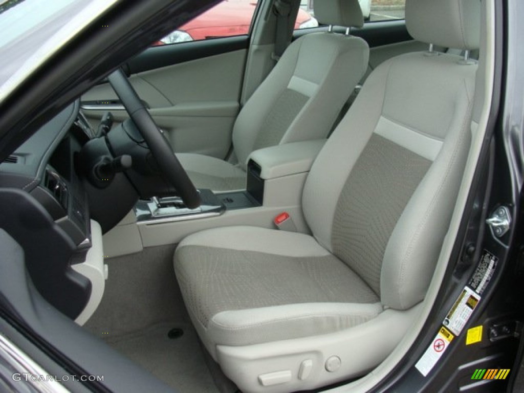 2013 Camry Hybrid XLE - Magnetic Gray Metallic / Light Gray photo #8