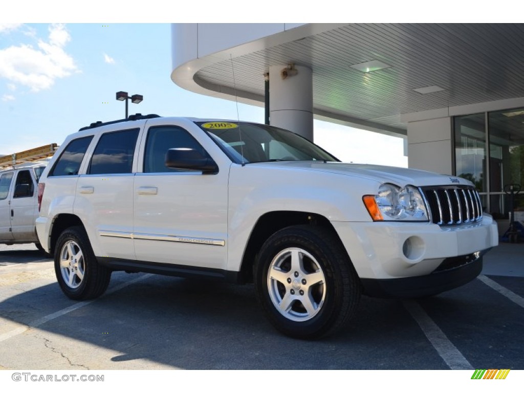 2005 Grand Cherokee Limited - Stone White / Dark Khaki/Light Graystone photo #1
