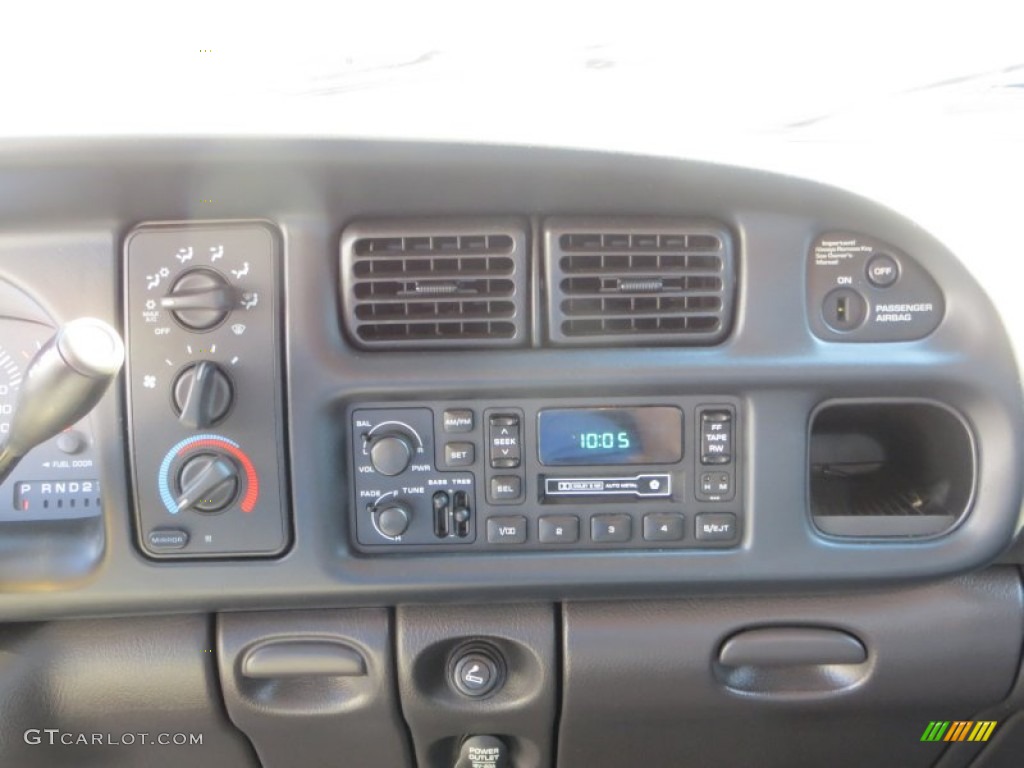 2000 Ram 1500 SLT Extended Cab - Bright White / Mist Gray photo #30