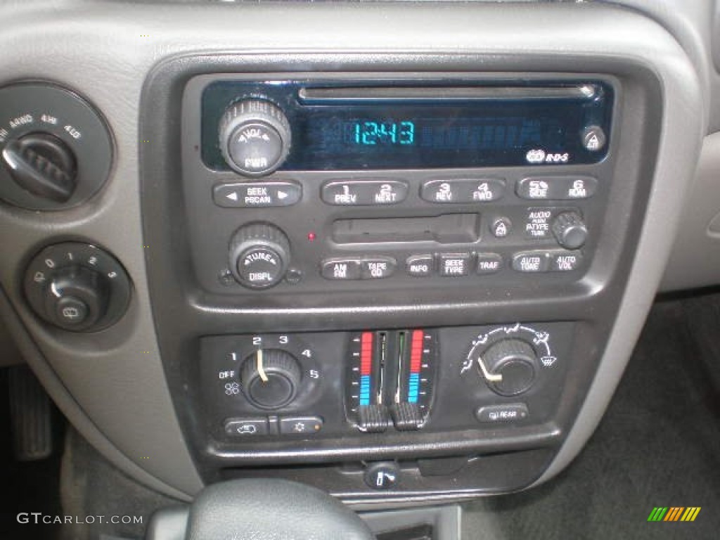 2003 TrailBlazer LS 4x4 - Light Pewter Metallic / Medium Pewter photo #8