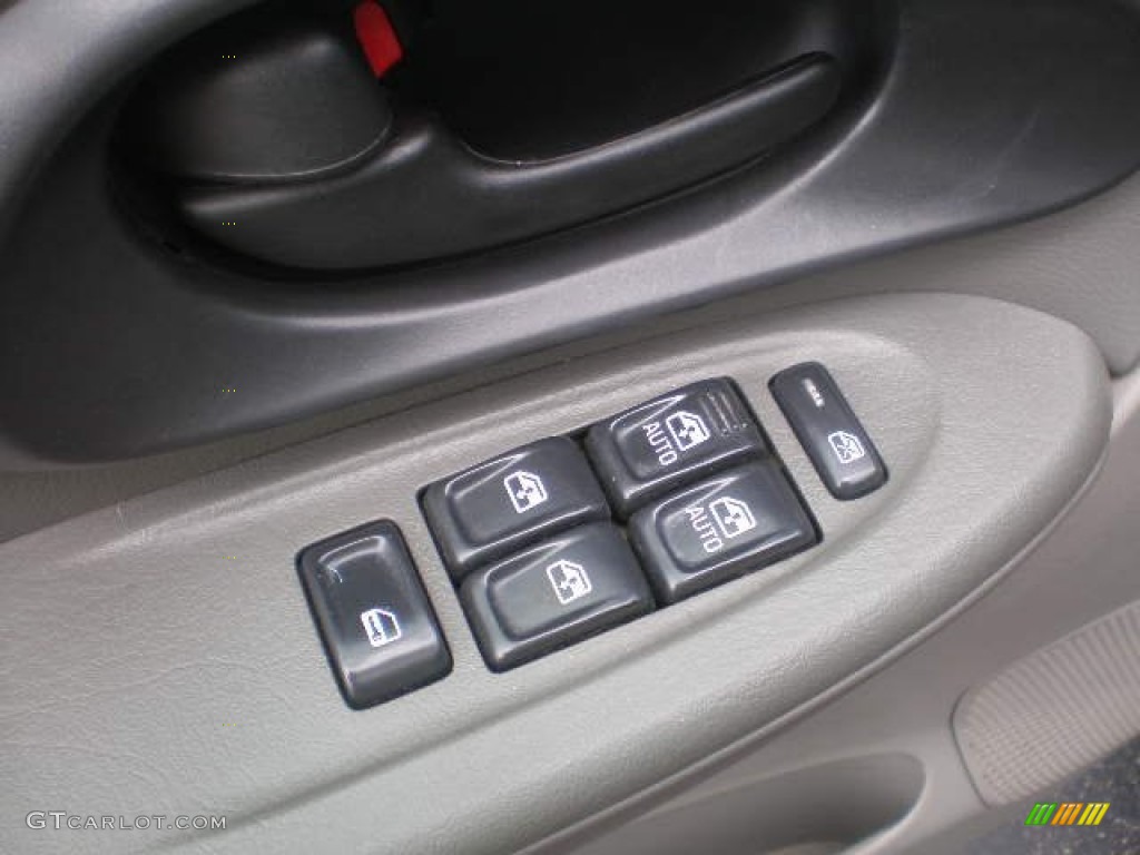 2003 TrailBlazer LS 4x4 - Light Pewter Metallic / Medium Pewter photo #13