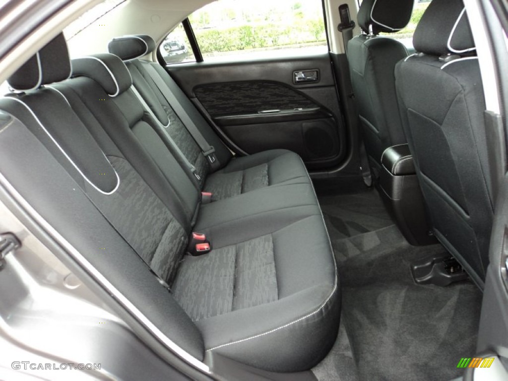 2012 Ford Fusion SE Rear Seat Photos
