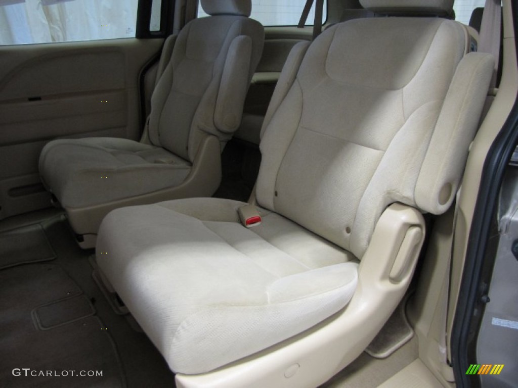 2010 Honda Odyssey LX Rear Seat Photo #85710055