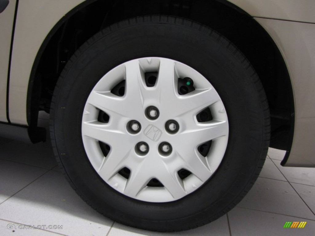 2010 Honda Odyssey LX Wheel Photos