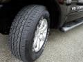 Galaxy Black - Titan SE Crew Cab Photo No. 33