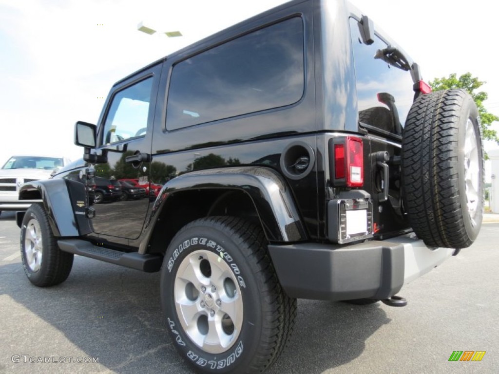 Black 2014 Jeep Wrangler Sahara 4x4 Exterior Photo #85712278