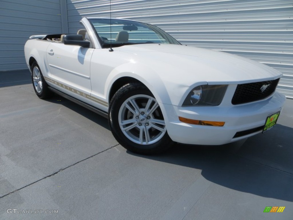 2006 Mustang V6 Premium Convertible - Performance White / Light Parchment photo #2
