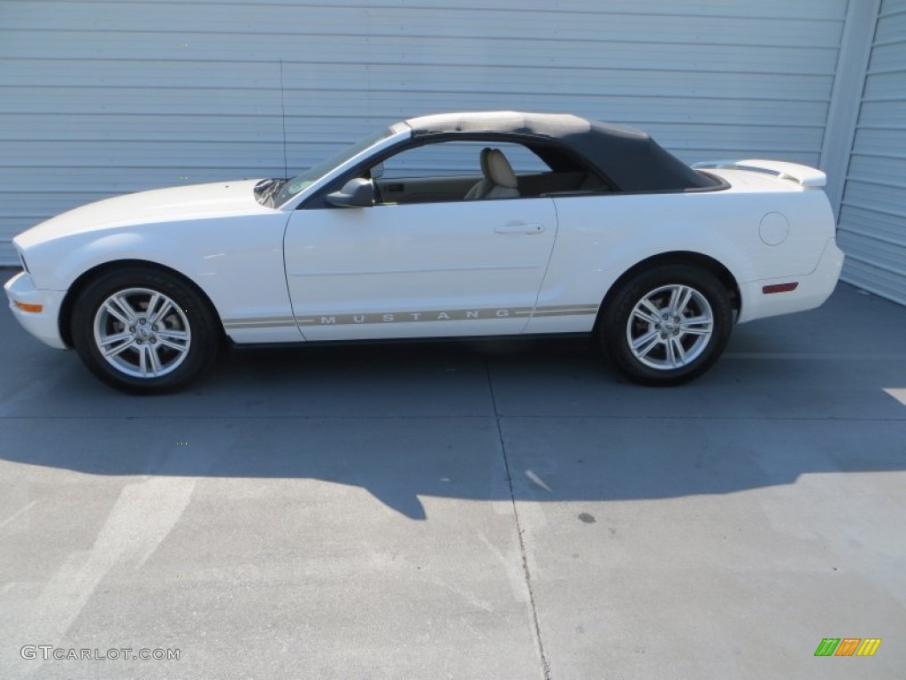 2006 Mustang V6 Premium Convertible - Performance White / Light Parchment photo #21