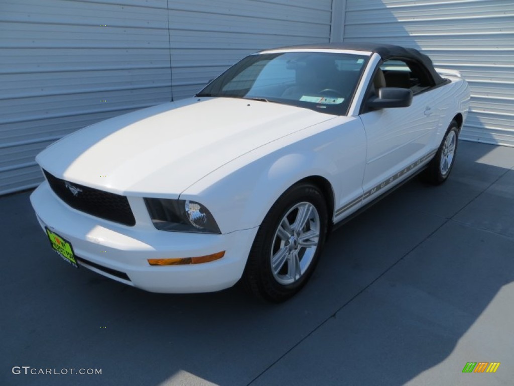 2006 Mustang V6 Premium Convertible - Performance White / Light Parchment photo #22