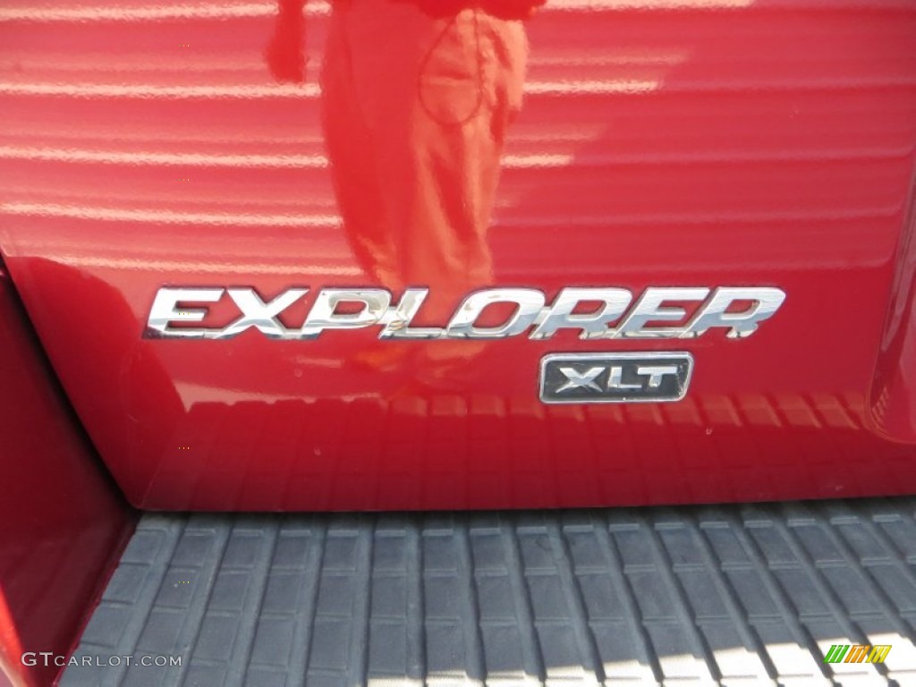 2004 Explorer XLT - Redfire Metallic / Graphite photo #18
