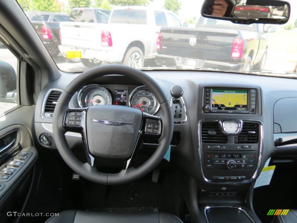 2014 Chrysler Town & Country S S Black Dashboard Photo #85715383