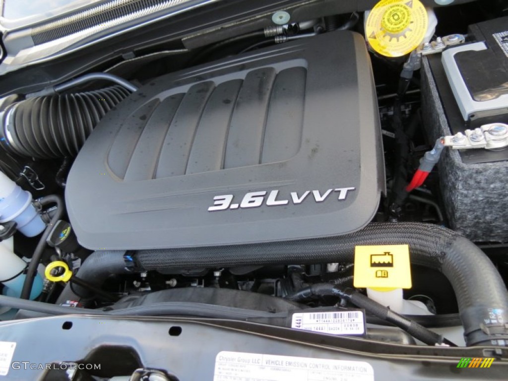 2014 Chrysler Town & Country S 3.6 Liter DOHC 24-Valve VVT V6 Engine Photo #85715439