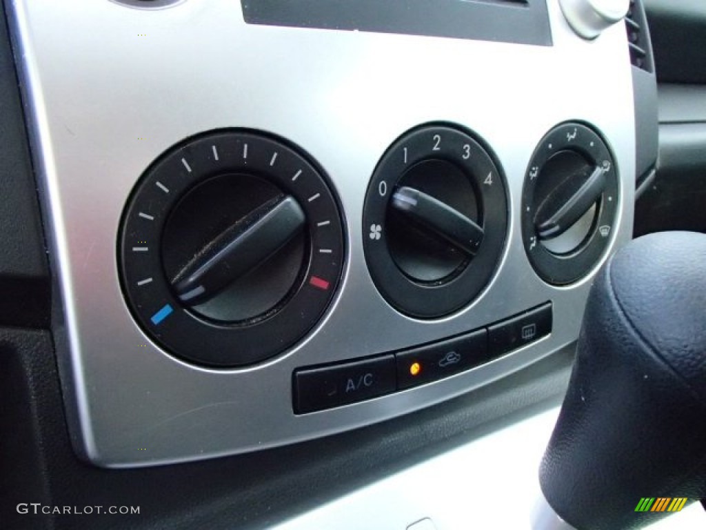2006 MAZDA5 Sport - Brilliant Black / Black photo #23