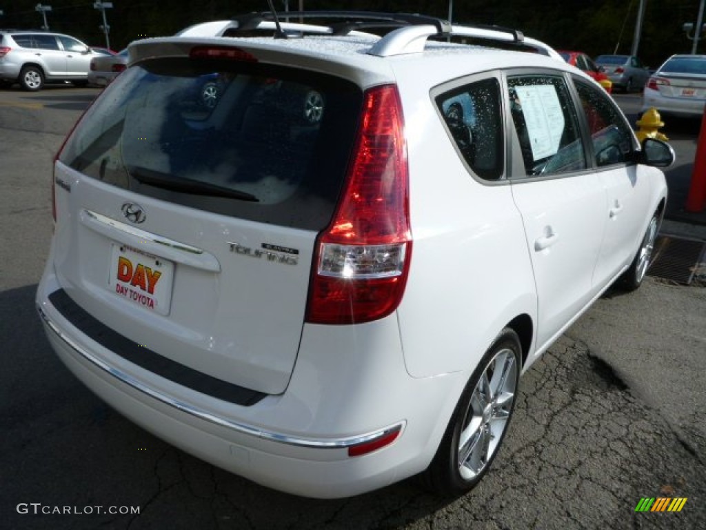 2012 Elantra SE Touring - Monaco White / Black photo #3