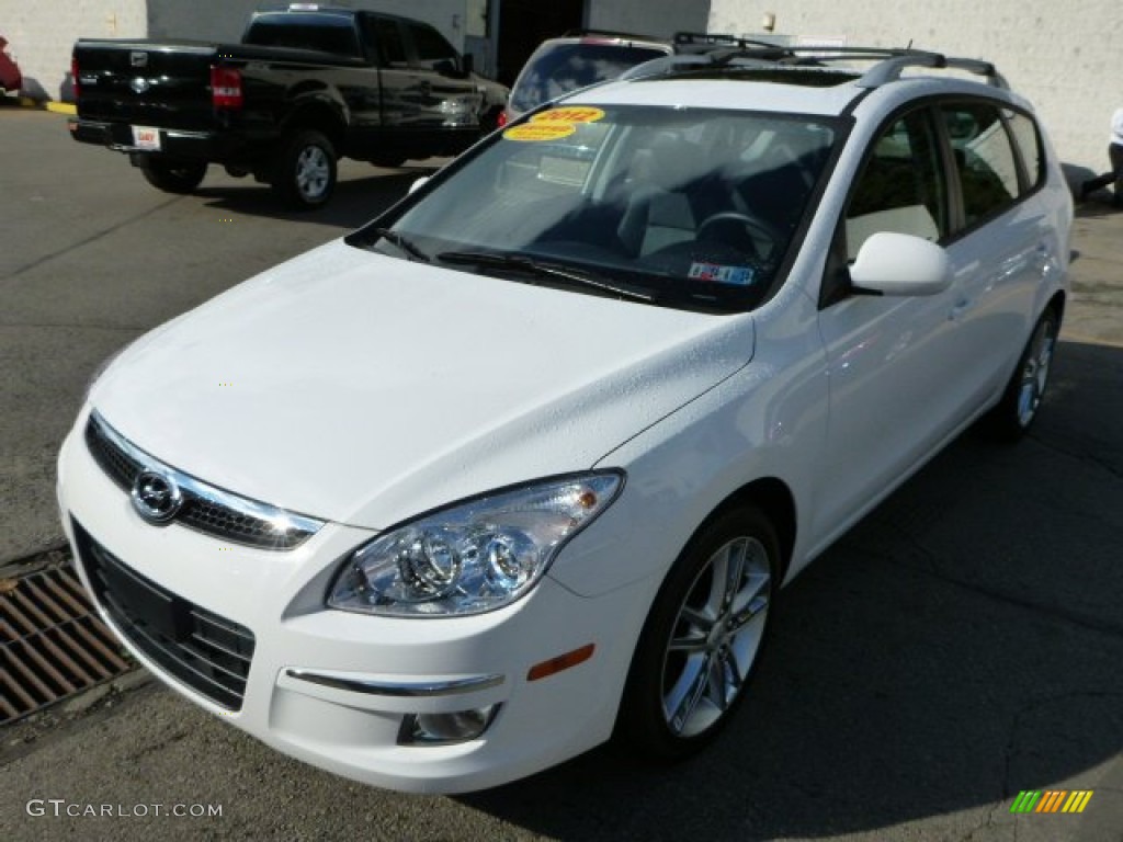 2012 Elantra SE Touring - Monaco White / Black photo #7
