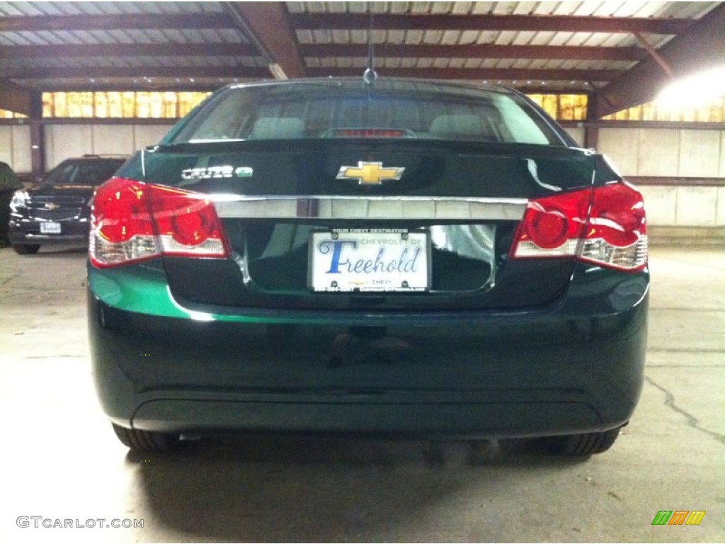 2014 Cruze Eco - Rainforest Green Metallic / Jet Black photo #5