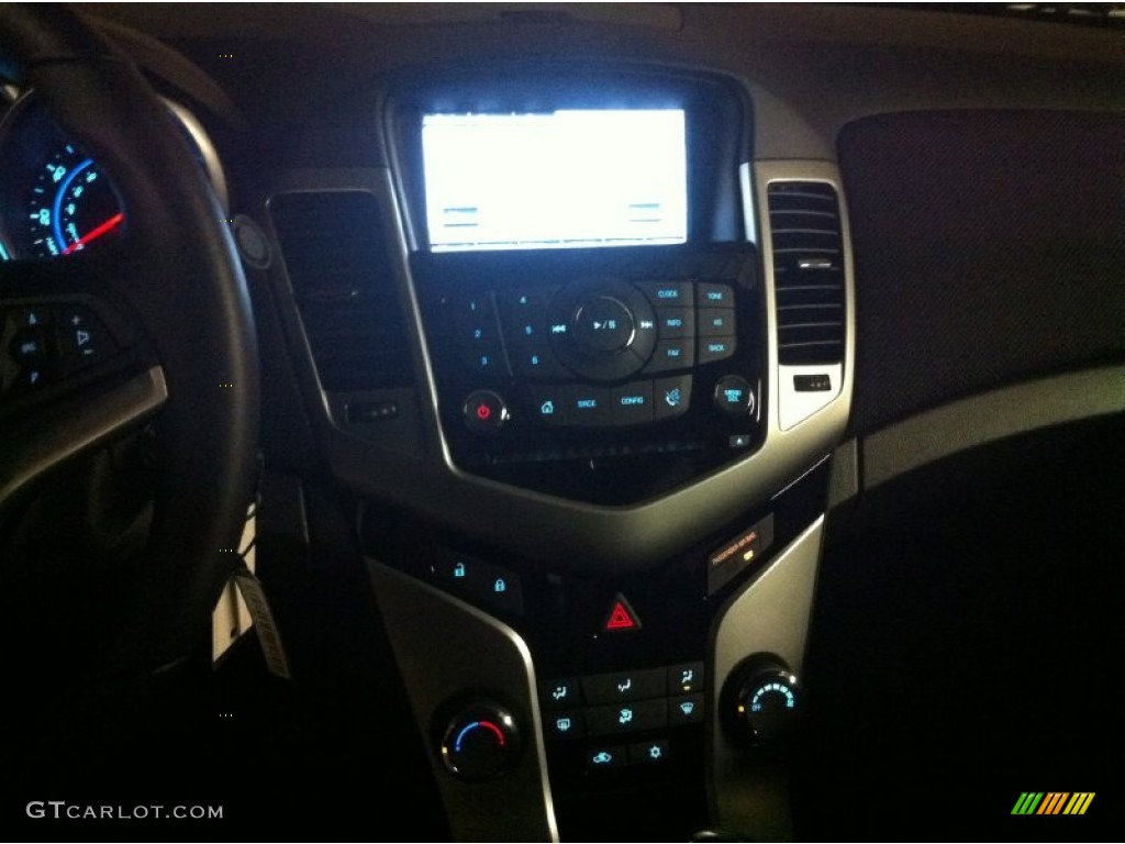 2014 Cruze Eco - Rainforest Green Metallic / Jet Black photo #10