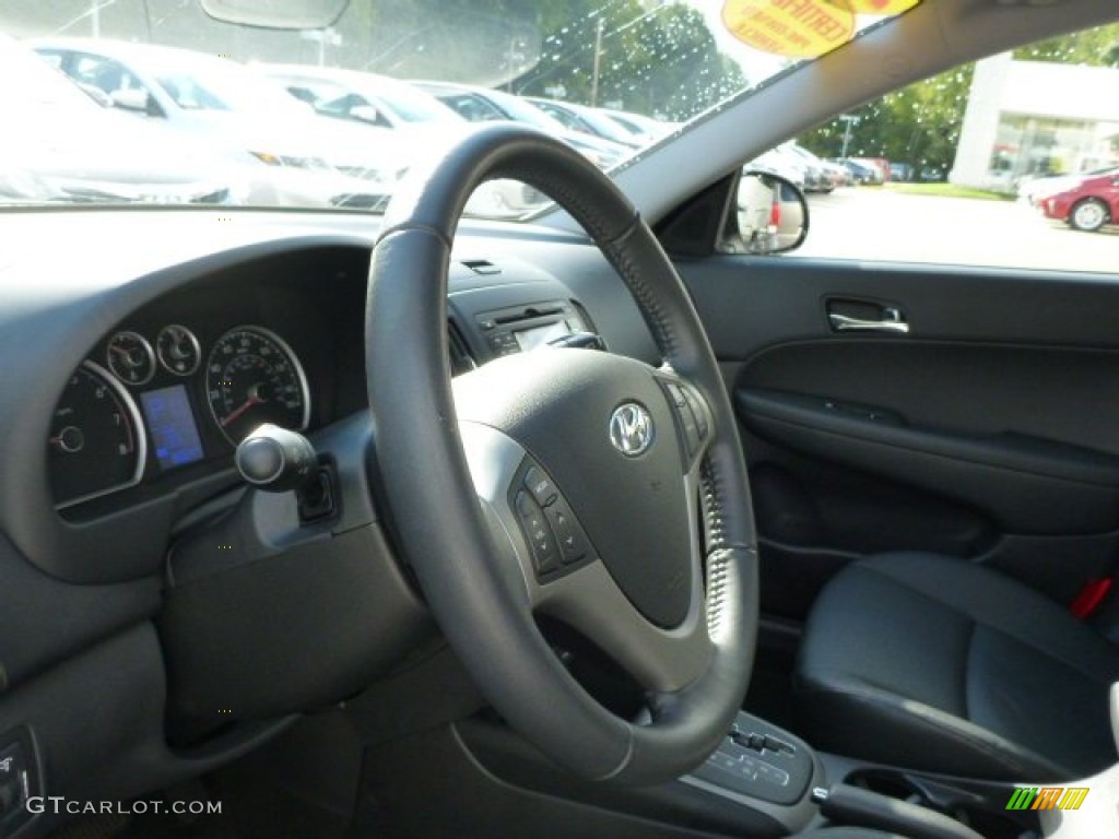 2012 Elantra SE Touring - Monaco White / Black photo #15