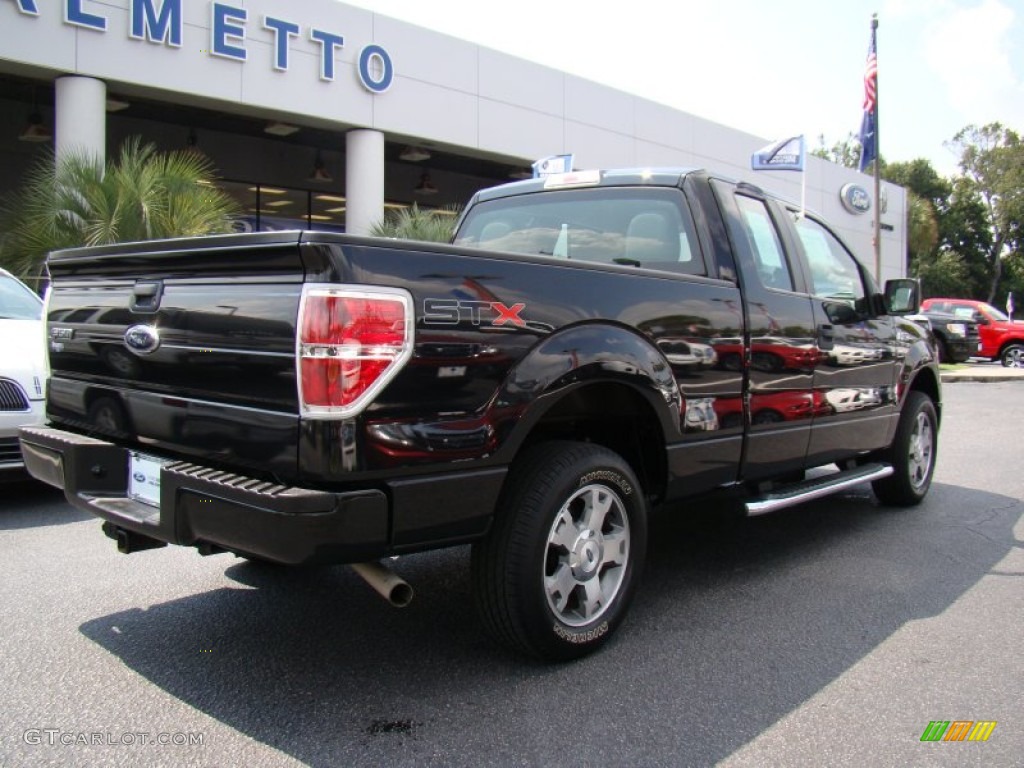 2010 F150 STX SuperCab - Tuxedo Black / Medium Stone photo #9