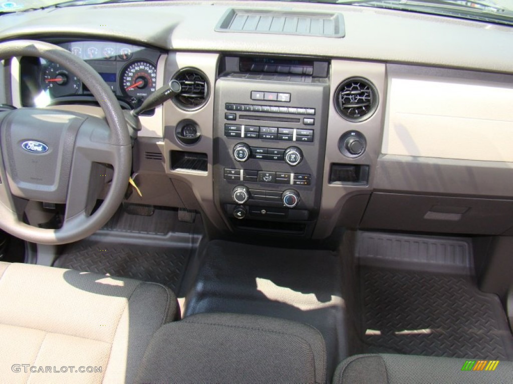 2010 F150 STX SuperCab - Tuxedo Black / Medium Stone photo #14