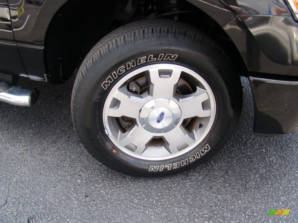 2010 F150 STX SuperCab - Tuxedo Black / Medium Stone photo #21