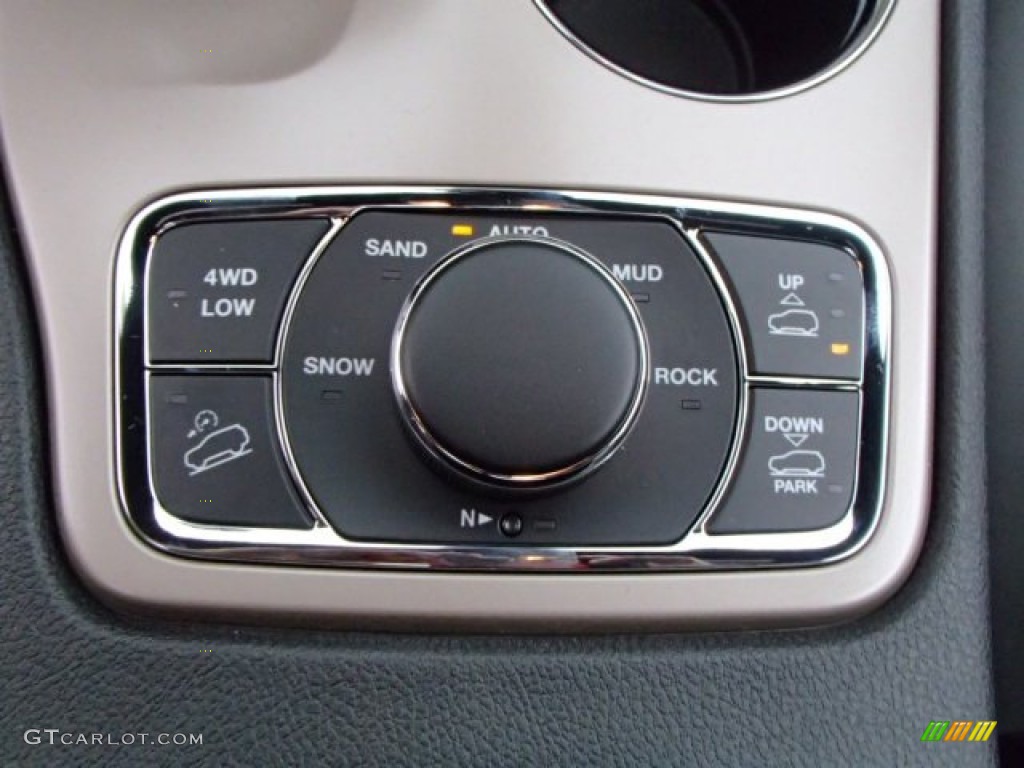 2014 Jeep Grand Cherokee Summit 4x4 Controls Photo #85726288