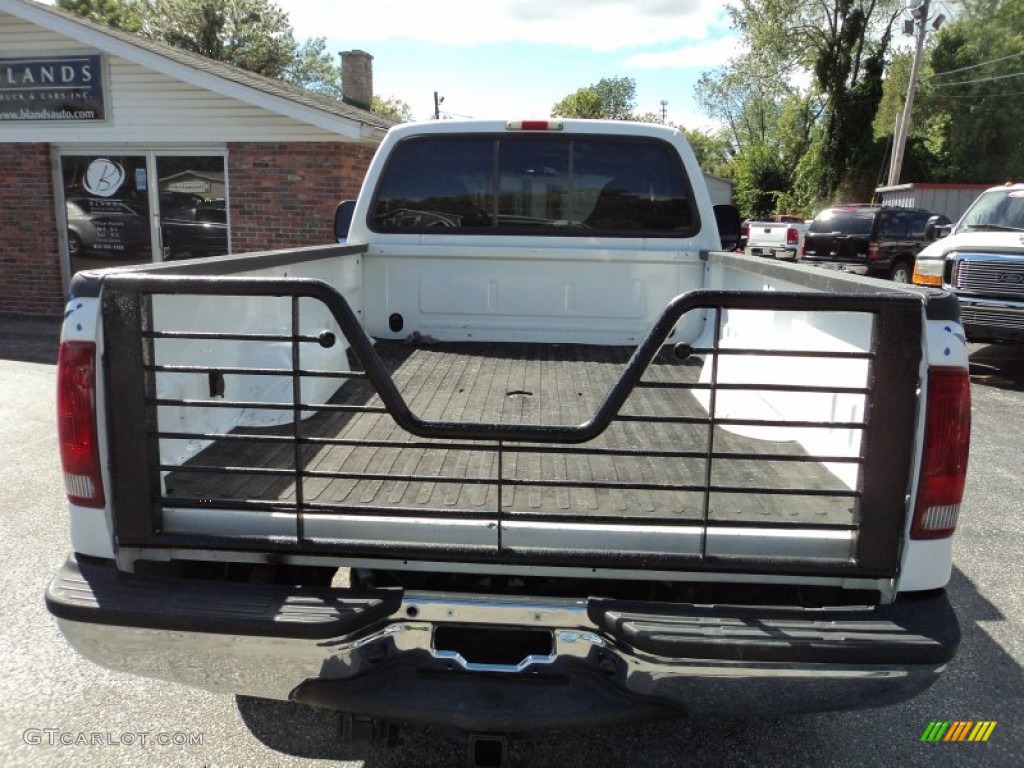 2004 F250 Super Duty XL Regular Cab 4x4 - Oxford White / Medium Flint photo #15