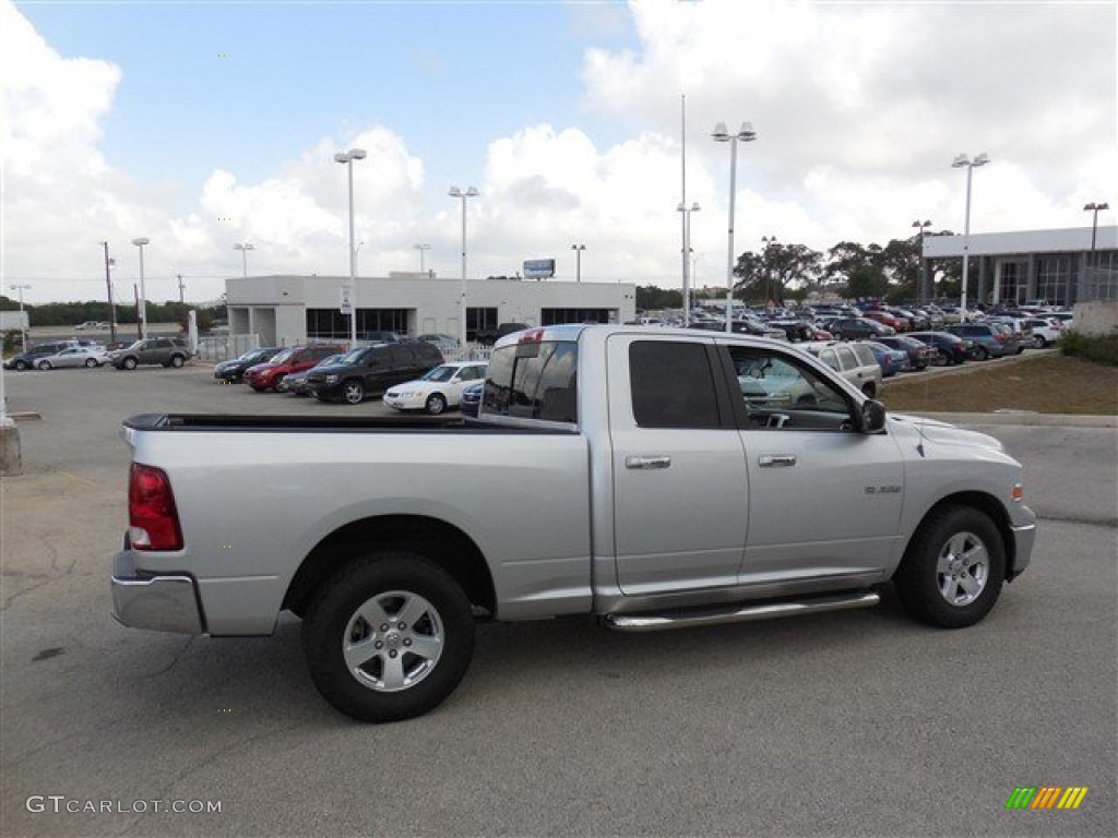 2009 Ram 1500 ST Quad Cab - Bright Silver Metallic / Dark Slate/Medium Graystone photo #7