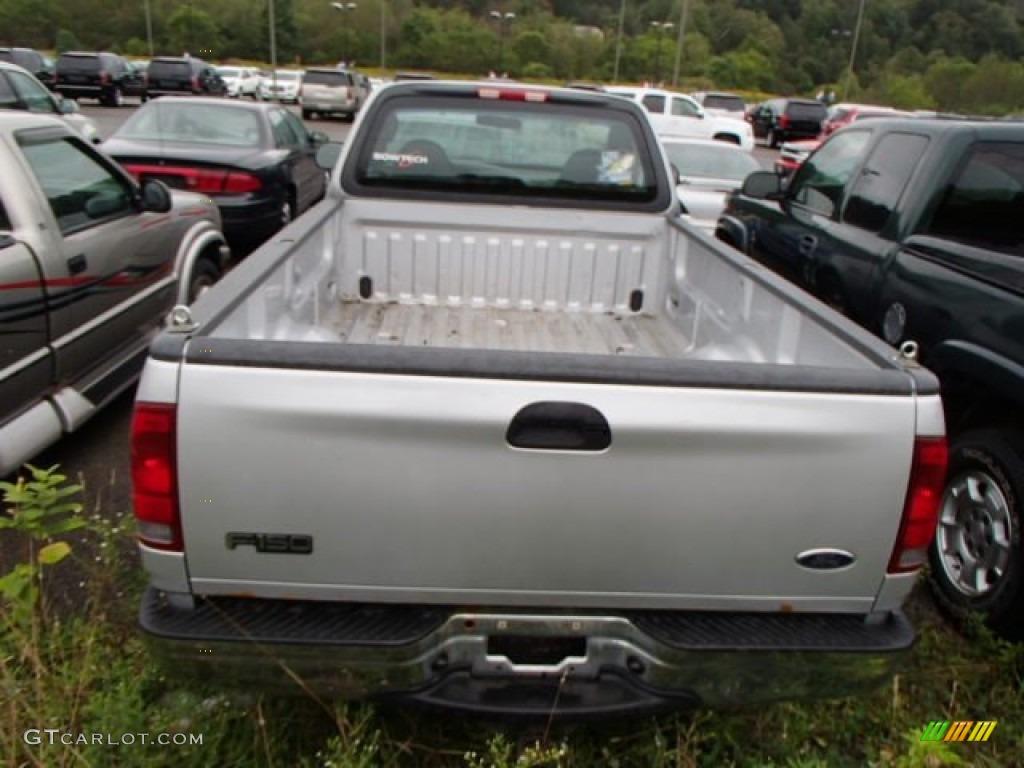 2002 F150 XL Regular Cab - Silver Metallic / Medium Graphite photo #5