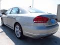 Tungsten Silver Metallic - Passat TDI SEL Premium Photo No. 4