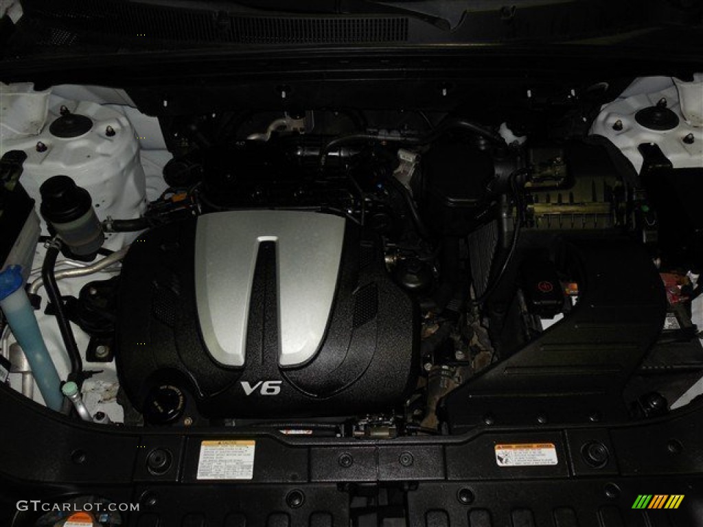 2011 Sorento SX V6 - Snow White Pearl / Black photo #22