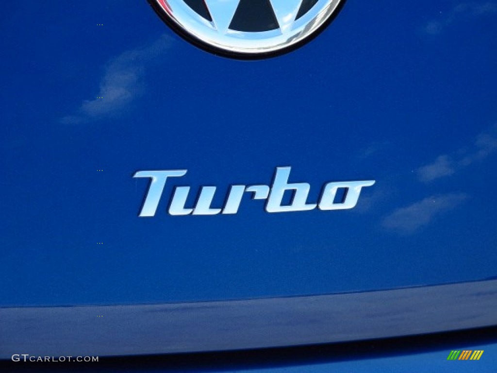 2013 Volkswagen Beetle Turbo Convertible Marks and Logos Photos