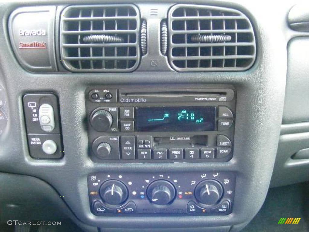 2000 Bravada AWD - Red Jewel / Graphite photo #18